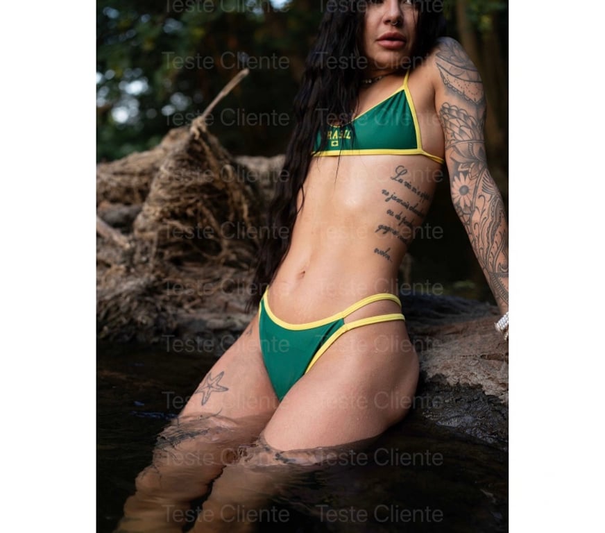 Escorts East London Canary Wharf - East London - Photos for Bia❤️moreno🇧🇷Brazilian🇧🇷party🇧🇷n fake