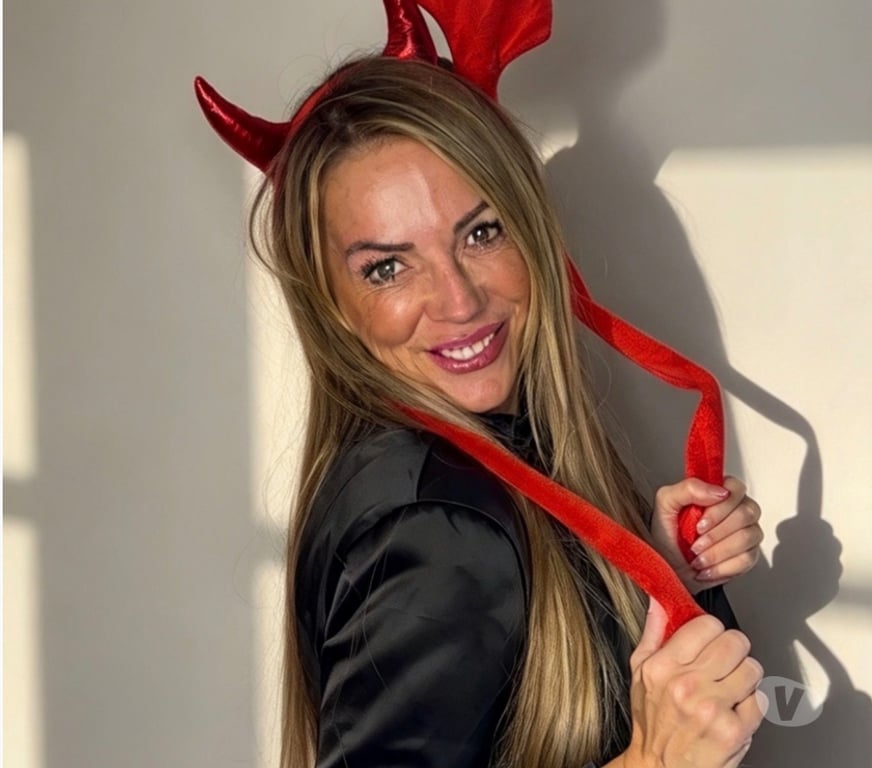 Escorts Cheshire East Wilmslow - Cheshire East - Photos for Altrincham Wilmslow