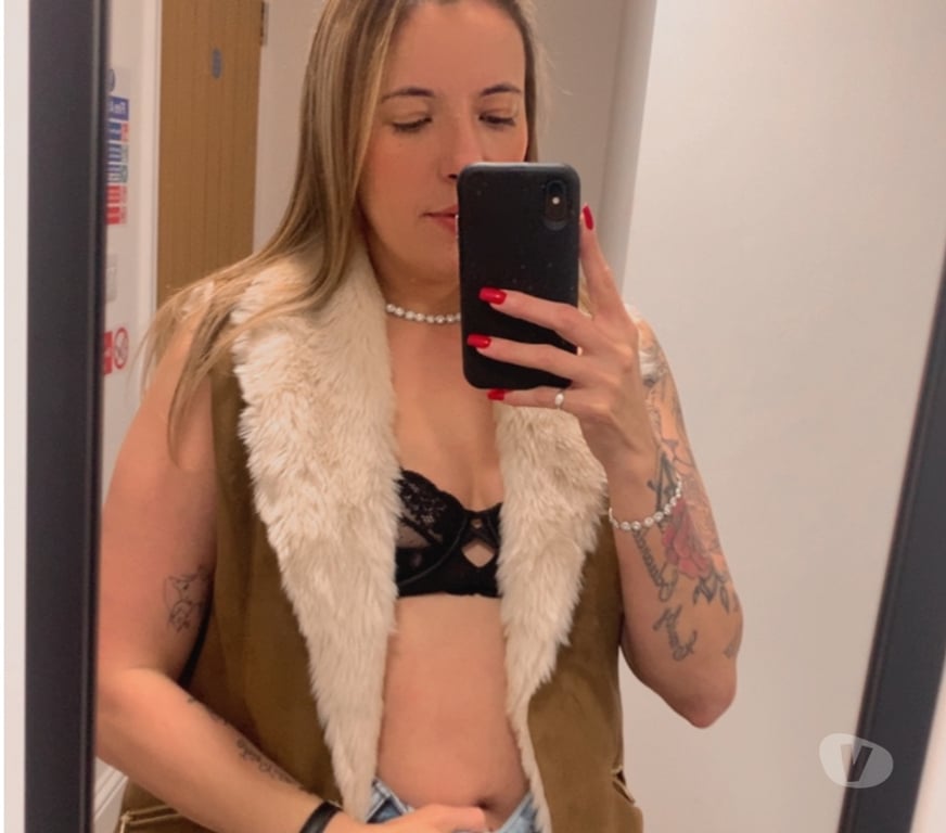 Escorts Cumberland Carlisle - Cumberland - Photos for Party-loving Brazilian Liz