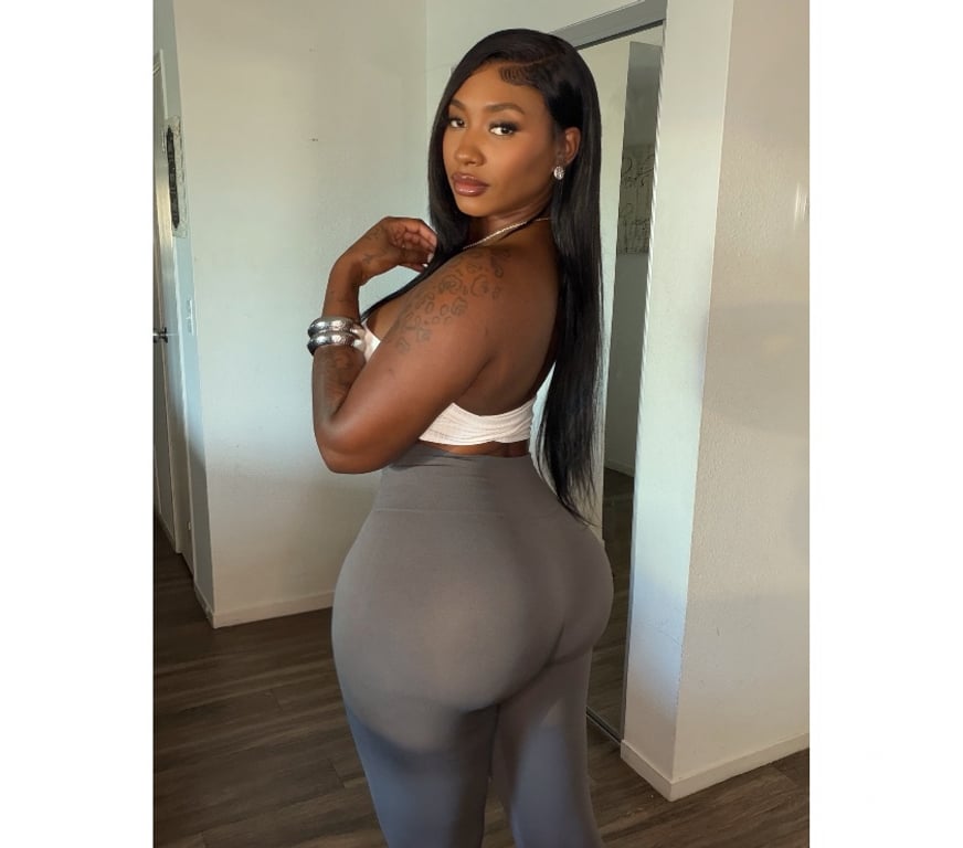 Escorts North West London Harrow - Photos for Luana sexy party girl 🥂