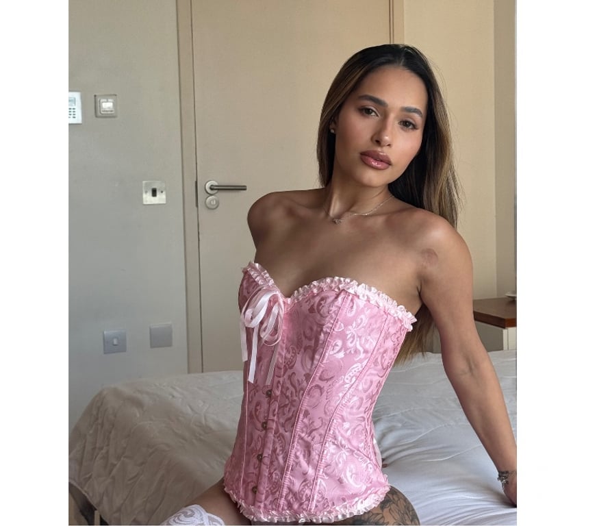 Escorts South West London Kingston upon Thames - Photos for Sophisticated 💎Brazilian Blonde 🔅Party Girl Laura
