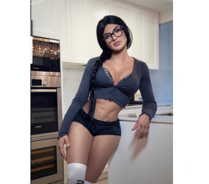 Escorts South East London Vauxhall Station - South East London - Photos for ☘️☘️ts Thaizz Bellucci Vauxhall station ts☘️