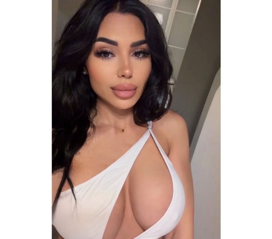 Escorts Tyne and Wear Sunderland - Photos for Andra, a party-loving girl, new to your city