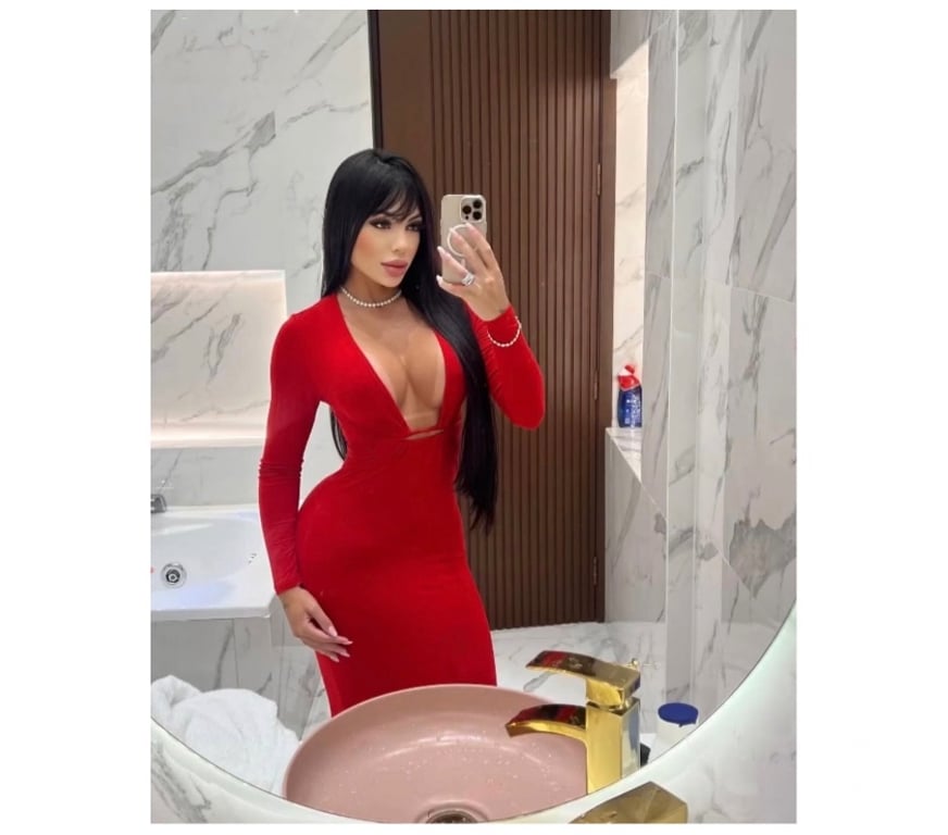 Escorts West London North Acton Station - West London - Photos for 💯 REAL PIC 🔥 ATTRACTIVE GIRL FOR COMPANY 💋