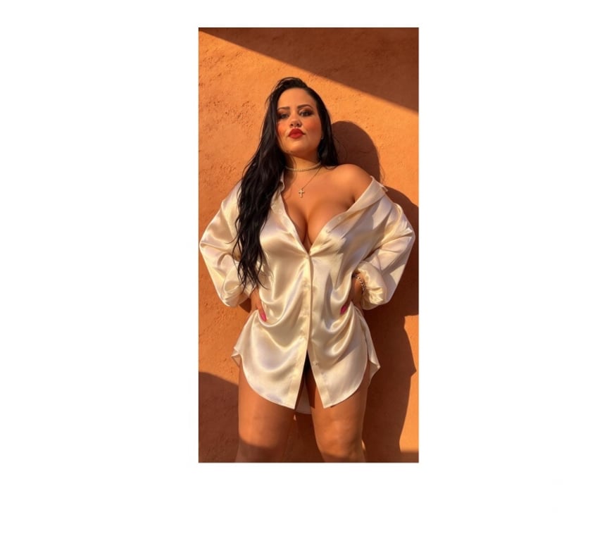 Escorts South East London Bromley - Photos for 🔥Mel curvy Brazilian girl big ass hot 🇧🇷👅