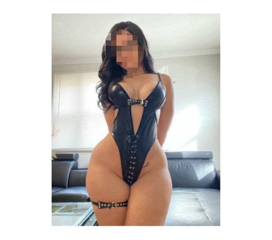 Escorts Nottinghamshire Nottingham - Photos for Sexy Bigg ass 💥Girlfriend and Party OWO !!!!!