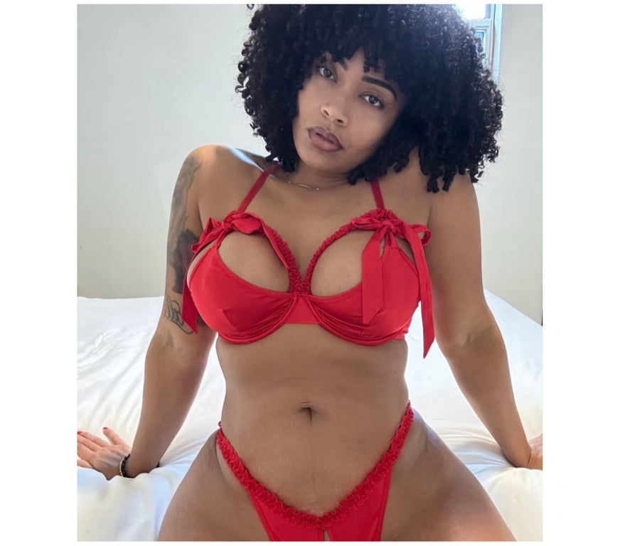 Escorts South East London Camberwell - South East London - Photos for Baddest🐩 Latín Hottie 🔥🍑 first time around🔥