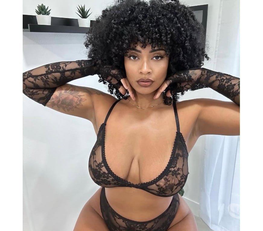 Escorts South East London Camberwell - South East London - Photos for Baddest🐩 Latín Hottie 🔥🍑 first time around🔥