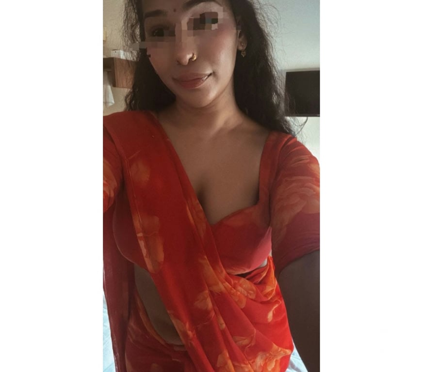 Escorts West Midlands Birmingham - Photos for Yutha sree Indian sweetie Birmingham