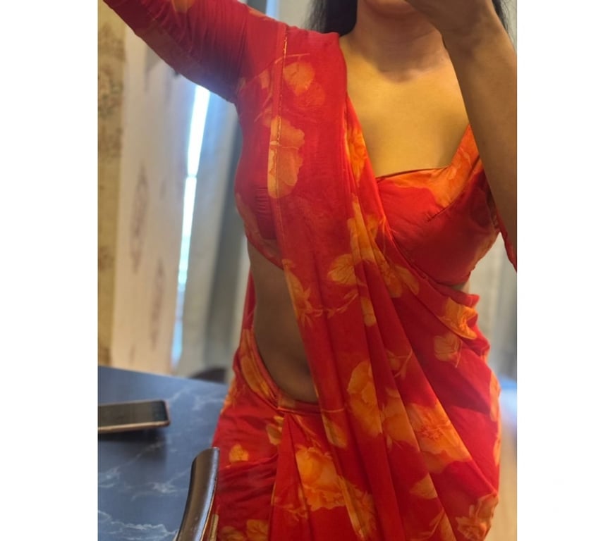 Escorts West Midlands Birmingham - Photos for Yutha sree Indian sweetie Birmingham