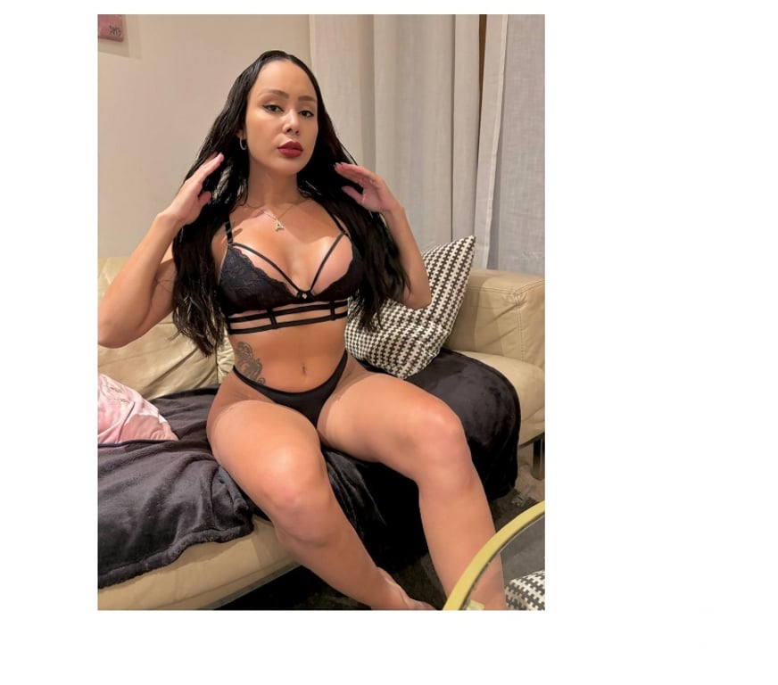 Escorts Slough Colnbrook - Sutton - Photos for 👠🍷Anny 💚SEXY 🍑BRAZILIAN WhatsApp me 💄