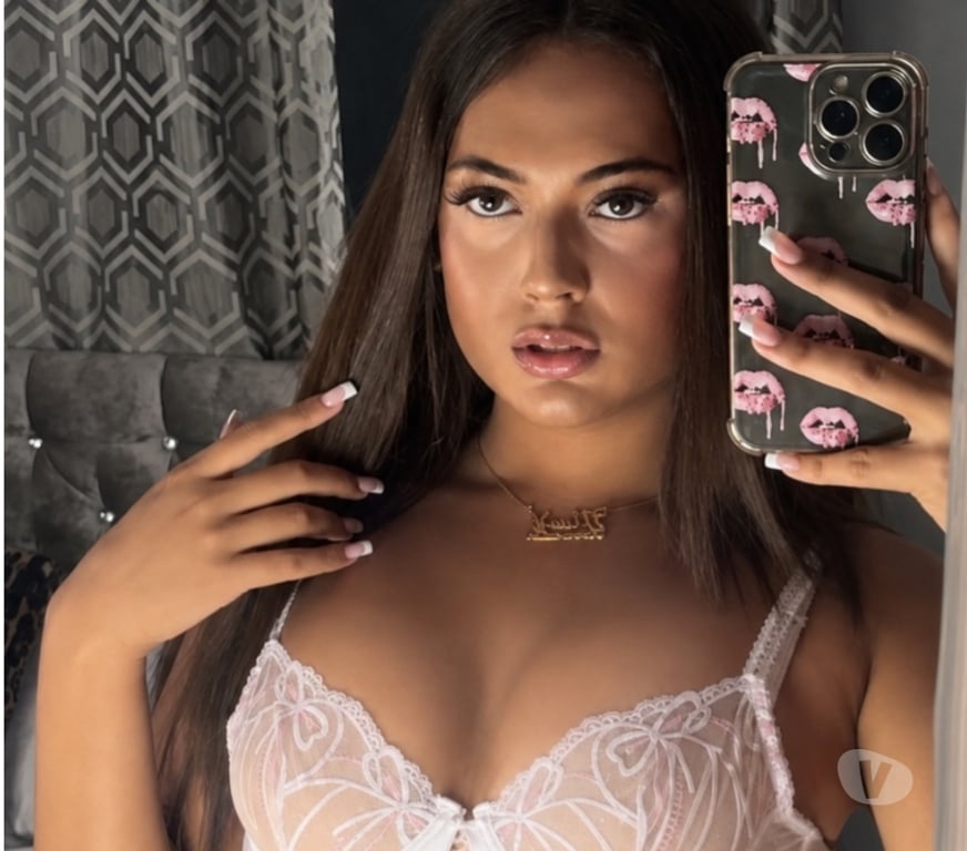 Trans Escorts West Yorkshire Bradford - Photos for Vietnamese Trans Vanessa 😘❤️