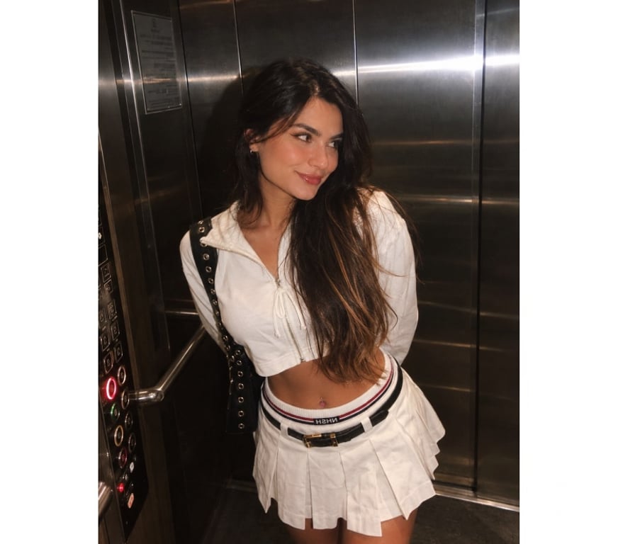 Escorts Oxfordshire Oxford - Photos for Naughty Emily💫🇨🇴Hot Party Girl 💋🪩