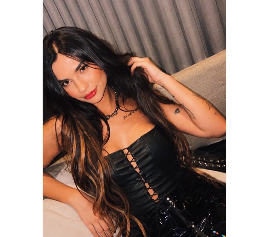 Escorts Oxfordshire Oxford - Photos for Naughty Emily💫🇨🇴Hot Party Girl 💋🪩