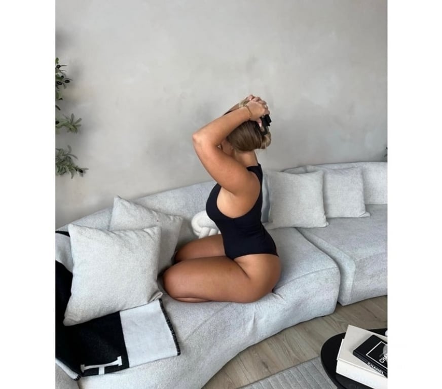 Escorts Norfolk Norwich - Photos for Isabely 💋, a sexy blonde who satisfies your desires.