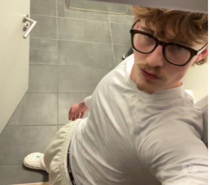 Gay Escorts Belfast Lisburn and Castlereagh - Photos for I offer male escort service, I’m vers and fun to be with.
