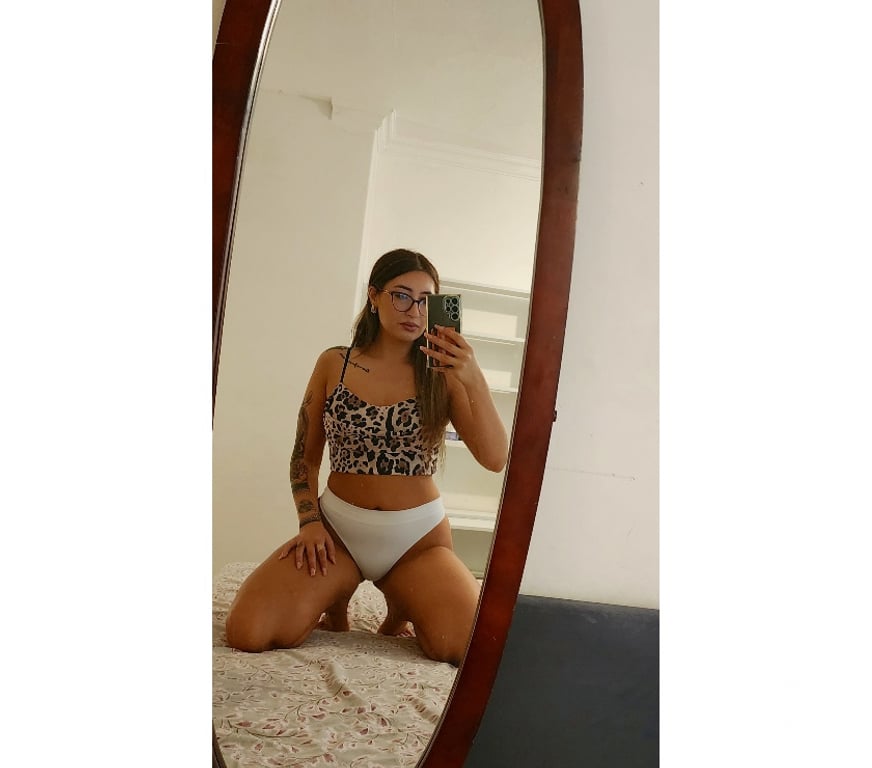 Escorts West Yorkshire Leeds - Photos for SELENA in Leeds x real girl 100% ❤️ no rush