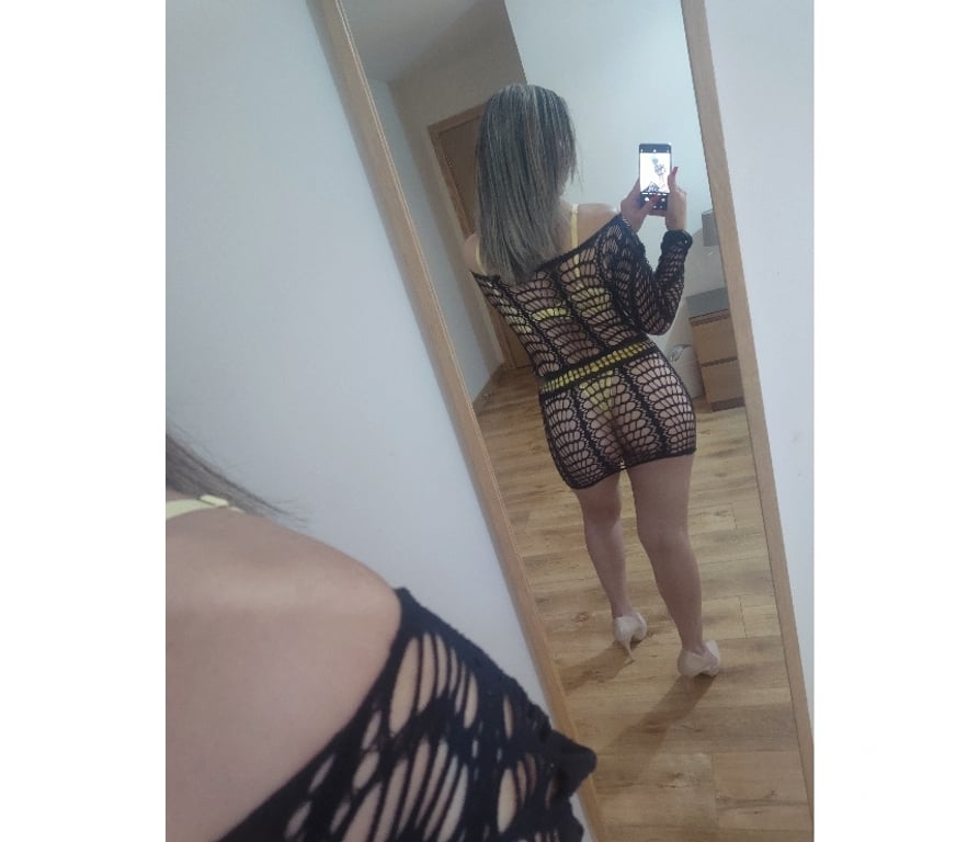Escorts Surrey Guildford - Photos for Yara party girl Brazilian 🇧🇷🔥🥰