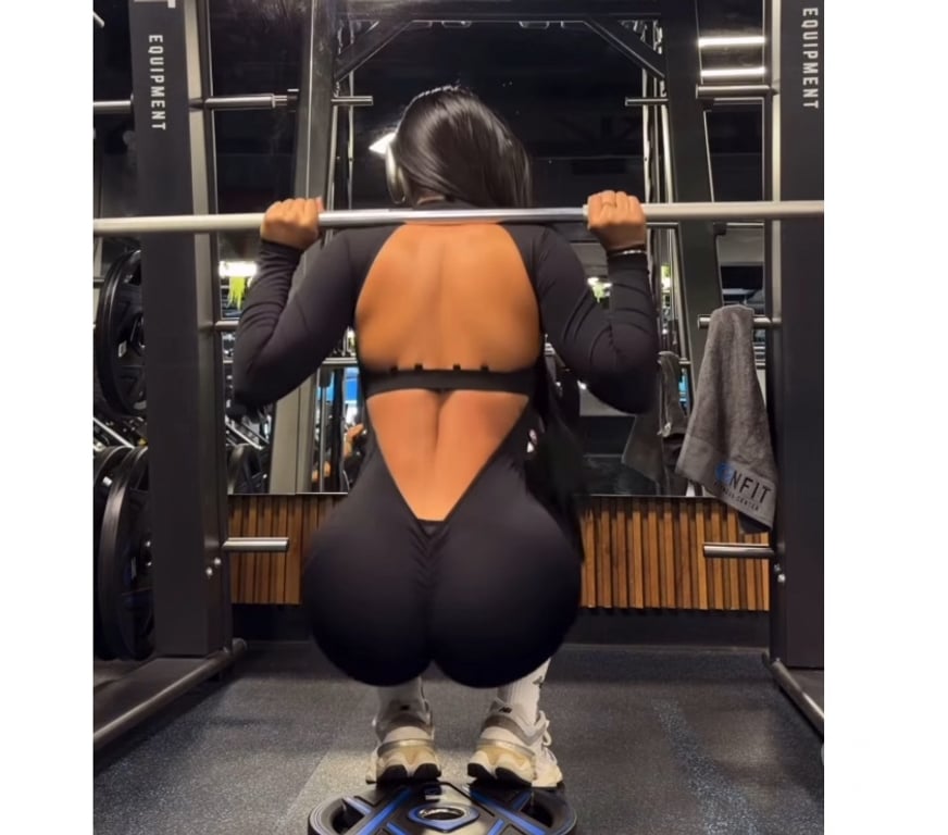 Escorts West London Hillingdon - Photos for 🔥 NEW Suzy Big Ass Real Brazilian ✨⭐️ Party 🥂