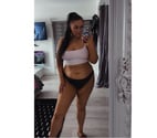Bonnie Rotman curvy girl in the town only for the weekend
