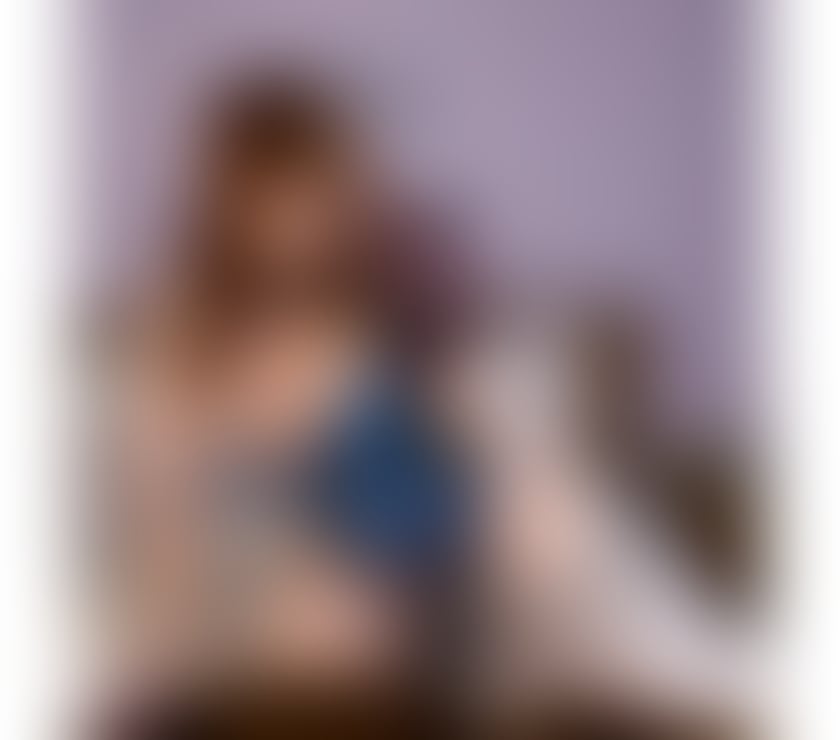 Escorts West Yorkshire Leeds - Photos for Dating Lydia West - Curvy, tattooed redhead