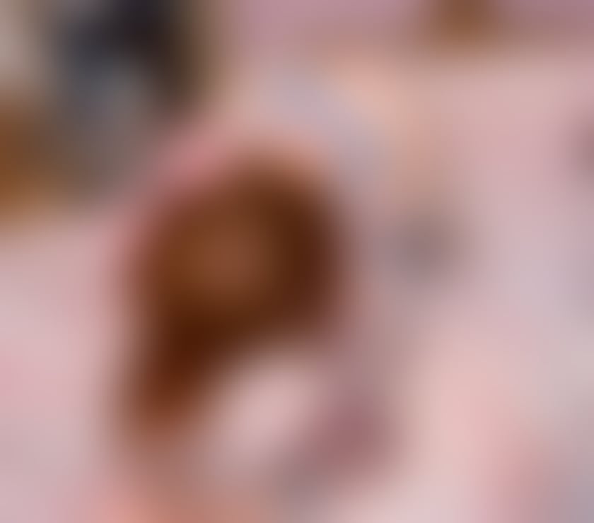 Escorts West Yorkshire Leeds - Photos for Dating Lydia West - Curvy, tattooed redhead