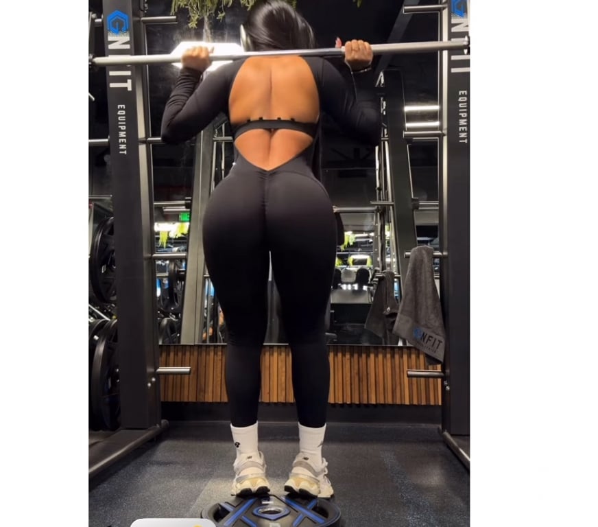 Escorts West London Hillingdon - Photos for 🔥 NEW Suzy Big Ass Real Brazilian ✨⭐️ Party 🥂