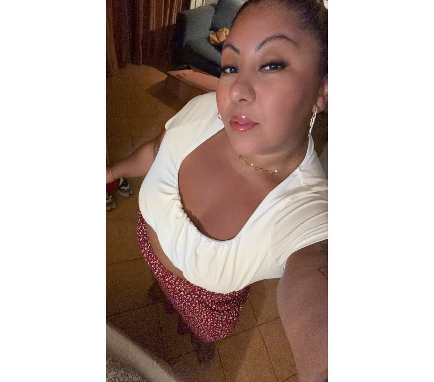Escorts South West London Sutton - Photos for 🔥 SEXY MILF🔥 NICKOLY KISSY BBW BRAZILIAN FOR U♥️