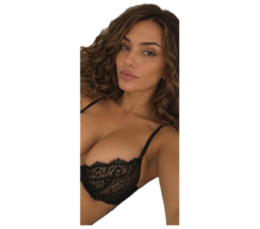 Escorts East London Havering - Photos for EGYPTIAN & BRAZILIAN • CHOOSE ONE OR SEE 2 ✨ OUTCALL