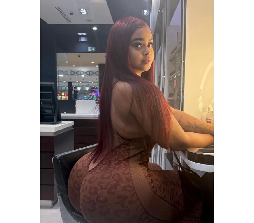 Escorts Derbyshire Derby - Photos for SEXY LATINA, BEAUTIFUL CURVES & A PLAYFUL SMILE �