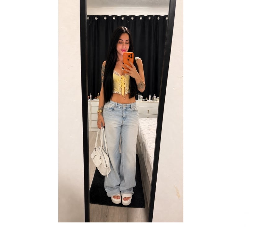 Escorts South East London Bromley - Photos for 🔥Cristal Brazilian party girl 💯 GFE🇧🇷🍾🥂