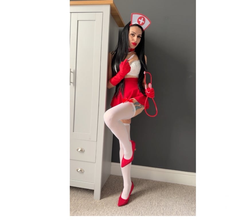 Escorts South East London Bromley - Photos for 🔥Cristal Brazilian party girl 💯 GFE🇧🇷🍾🥂
