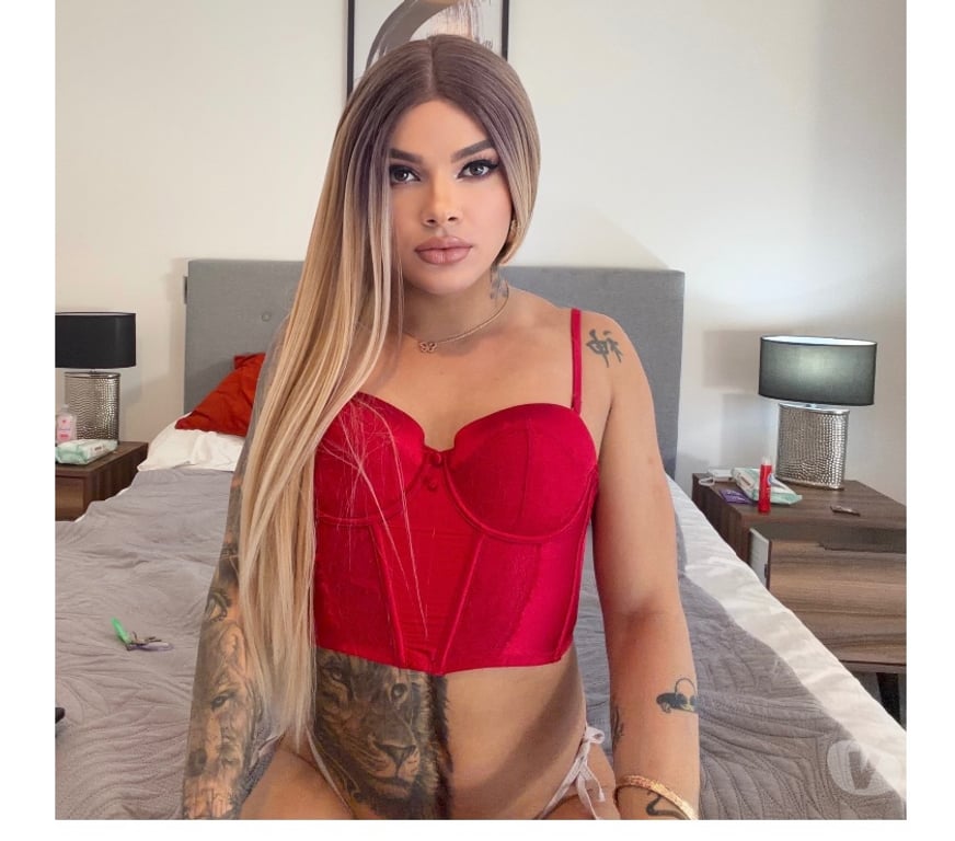 Trans Escorts Worcestershire Worcester - Photos for I'm a beautiful girl. Female TS curves