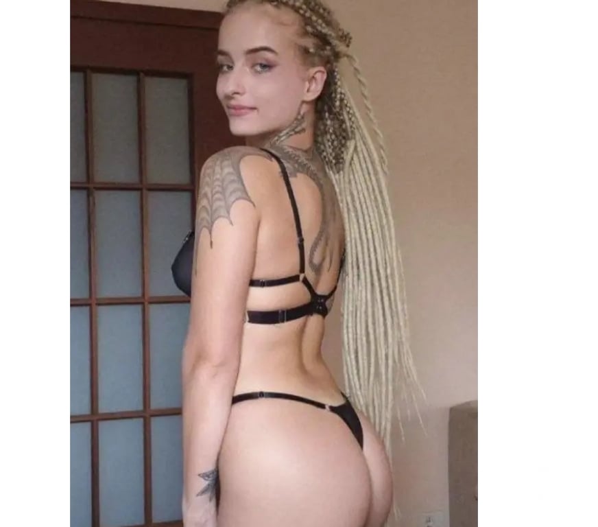 Escorts South West London Sutton - Photos for HOT Escort Pamela 🥰 Friendly and Beautiful