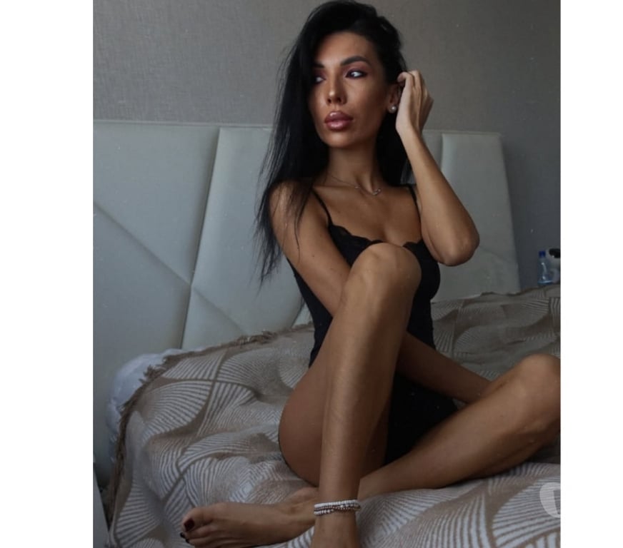 Escorts South West London Richmond upon Thames - Photos for 🍒 Hot Brunette Ready to Spice Up Your Night!🔥❤️