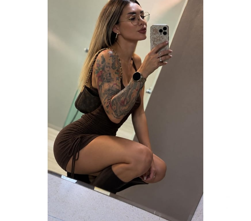 Escorts Cheshire East Crewe - Cheshire East - Photos for Sweet & Genuine 💋 Here for Good Company