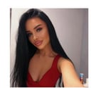 London Luton Airport - Luton — Party-loving brunette, new in your city❤️