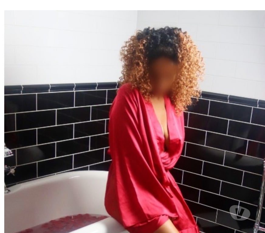 Escorts Leicestershire North West Leicestershire - Photos for Coalville Busty Mixed Race Parisse In Coalville