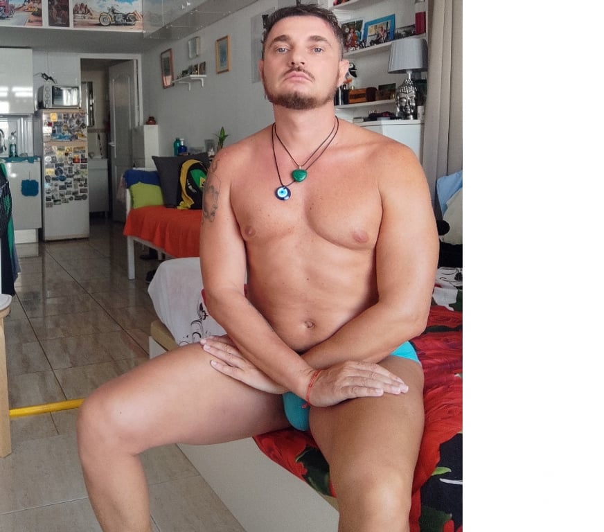  Gay massage Cork (County) Cork - Photos for Only on 26 august in Cork city 4men, otherwise video calls
