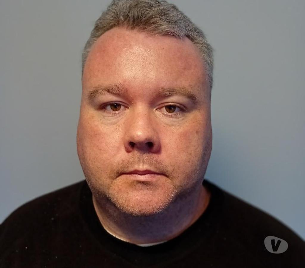 Escort Galway Newcastle-Galway - Photos for Straight single man here. Couples and females welcome