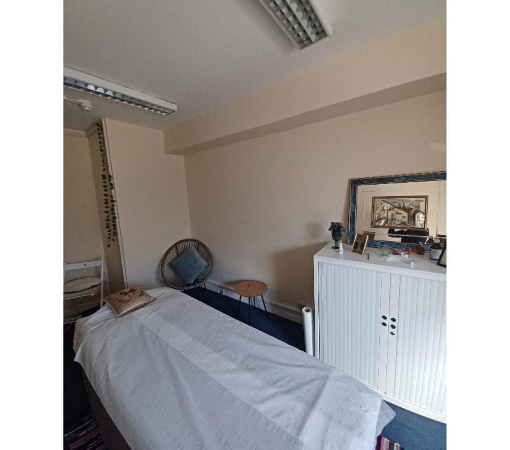 Massage - Beauty - Spa Dublin Stillorgan - Photos for Magic experience, hot Oil full body