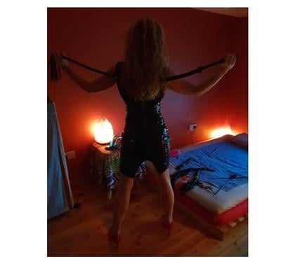 Escort Roscommon Roscommon - Photos for Delicious Tie &Tease explorations