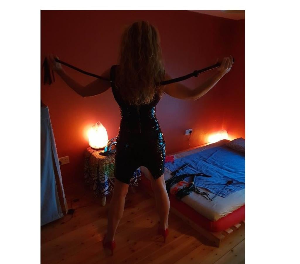 Escort Offaly Tullamore-Offaly - Photos for Delicious Tie &Tease explorations
