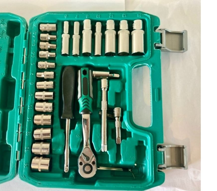 Professional Equipment Cork Macroom - Photos for 53-Piece Socket & Screwdriver Tool Set – NEW in Case