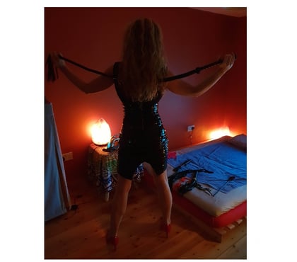 Escorts Tullamore-Offaly Offaly - Photos for Delicious Tie &Tease explorations
