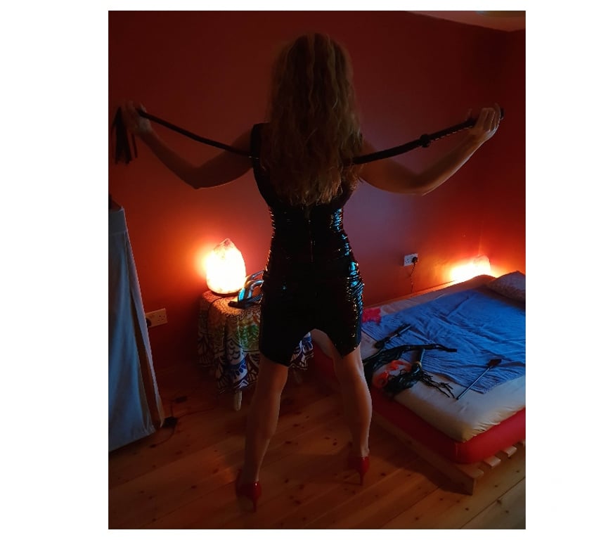 Escort Roscommon Roscommon - Photos for Delicious Tie &Tease explorations