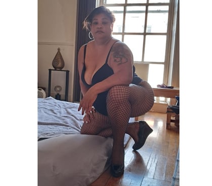 Escorts Ballyhaise Cavan - Photos for Queen's touch: massage