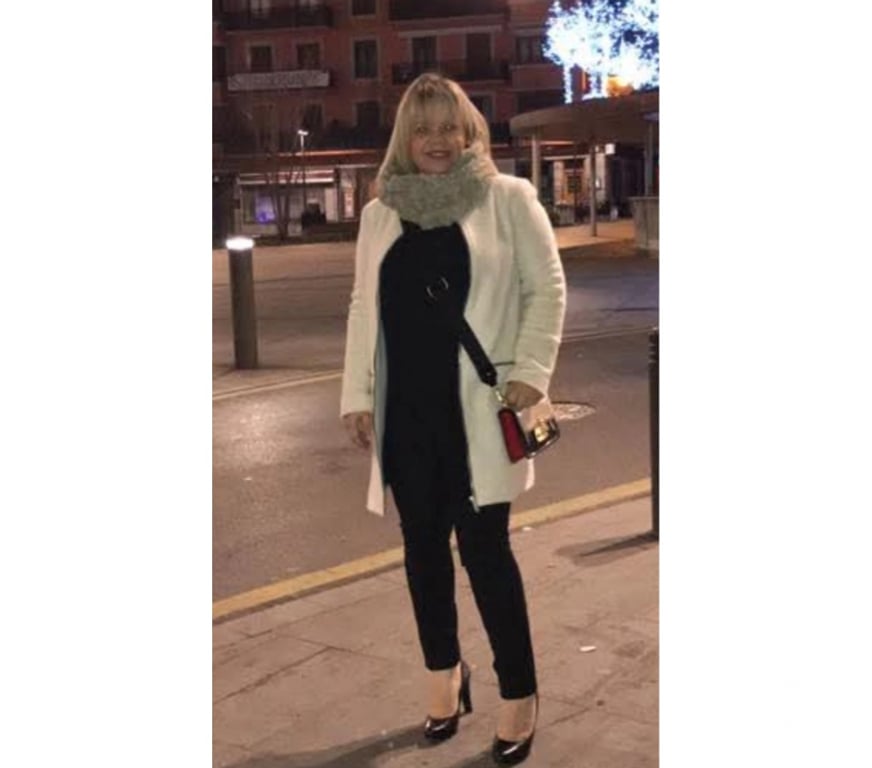 Escort Clare Ennis - Photos for Vitoria Ferraz