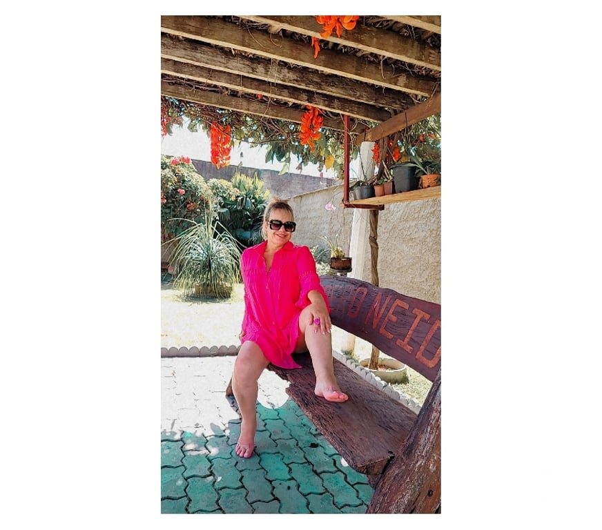 Escort Clare Ennis - Photos for Vitoria Ferraz