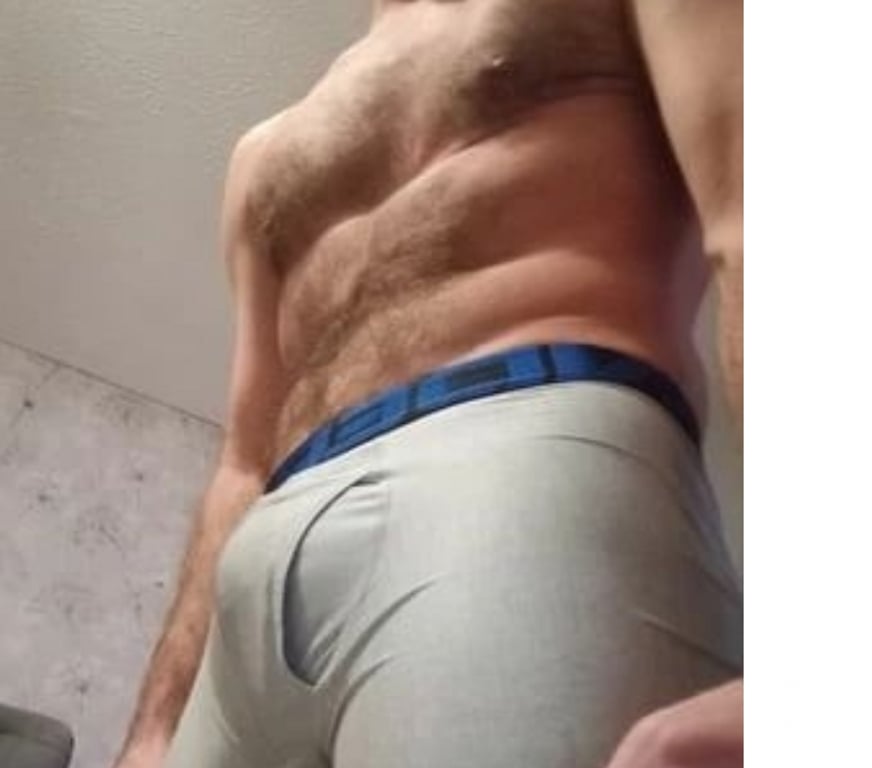 Escort Dublin Castlenock - Photos for Male Companion for Matureladys wives